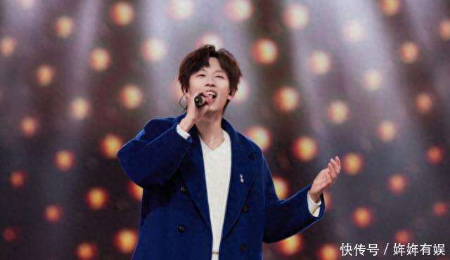 原创林高远上央视跨年晚会,与王祖蓝合唱经典老歌,感谢对方上大师课