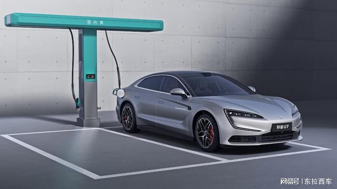 2026款仰望U7、U8、U8L进阶上市，闪充技术赋能极致体验