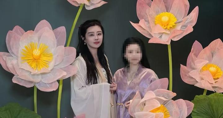 59 岁王祖贤最新照片曝光，重现经典 “小倩” 造型，状态引全网热议