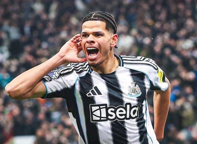 纽卡2-1绝杀!曼联多达1人却输球!卡里克执教首负,11轮不败终结|英超|利物浦|迈克尔·卡里克_订阅