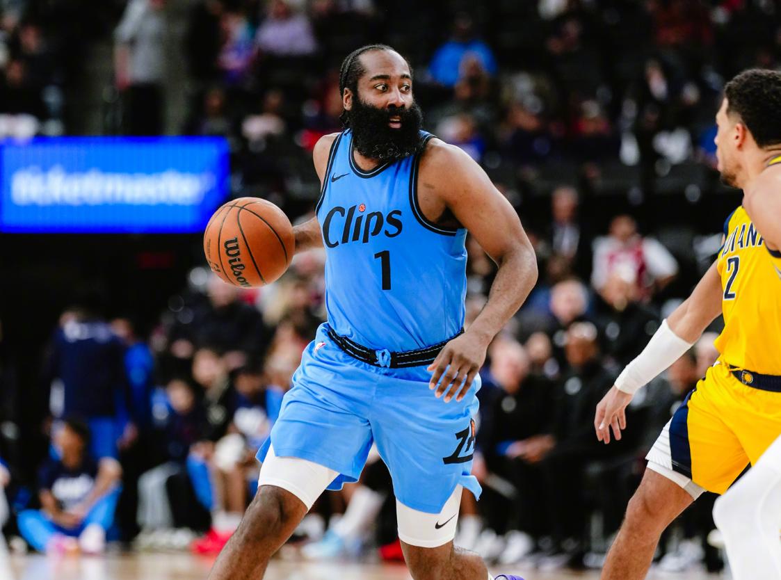 快船惨遭29分逆转!哈登22分10助,伦纳德19分,西卡爆发轰33+11