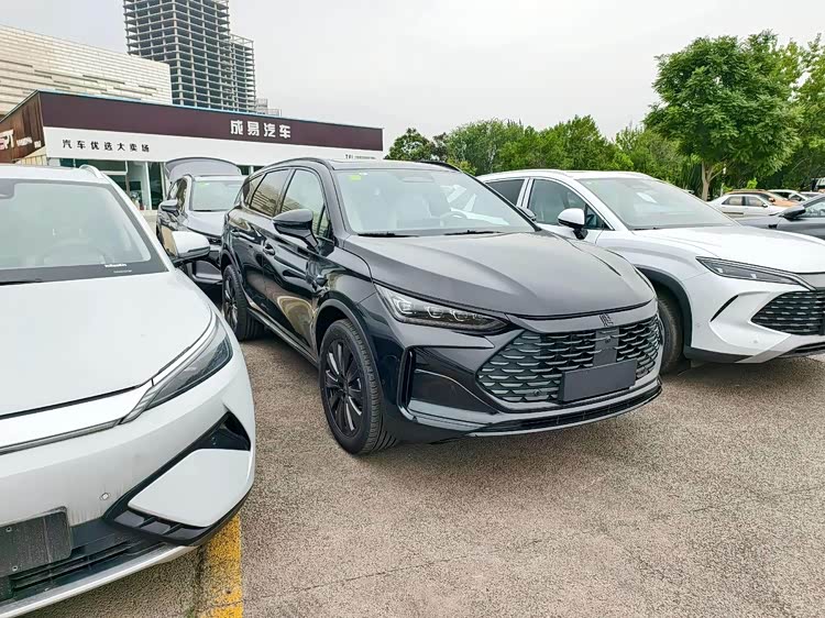 9月10日上市!2026款比亚迪唐 DM-i实车曝光,黑武士风真帅