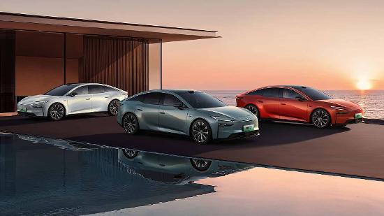 【探店广汽丰田铂智7到店 3月初上市_汽车新闻】-易车_泰安悦诚广汽丰田