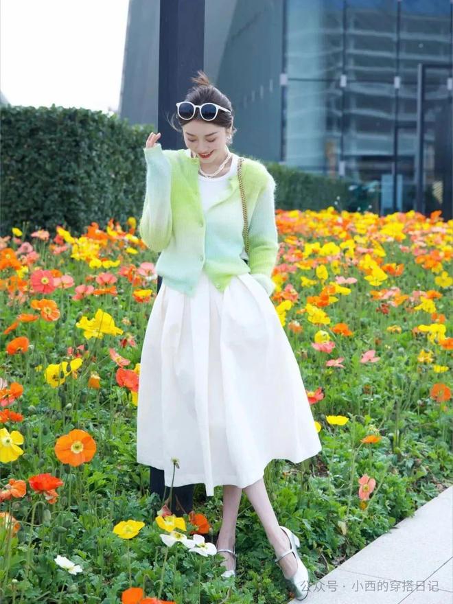 春天穿白色，浪漫又高级