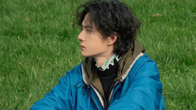 王一博镜头里的自然美学