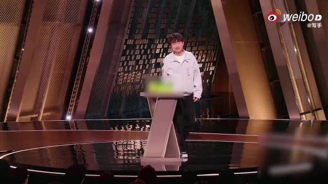 林书豪被调侃站不上三分线，台下笑红脸