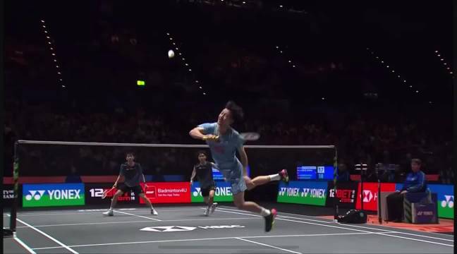 梁伟铿王昶0比2不敌因陀罗华金，止步全英羽毛球公开赛四强