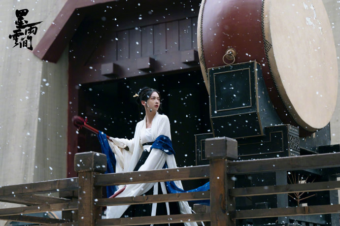 除了《墨雨云间》，于正是否还有计划制作《五福临门》或《玉茗茶骨》的续集？