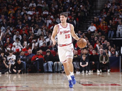 火箭险胜开拓者，杜兰特20+8申京28+6，格兰特21+2霍乐迪20+10