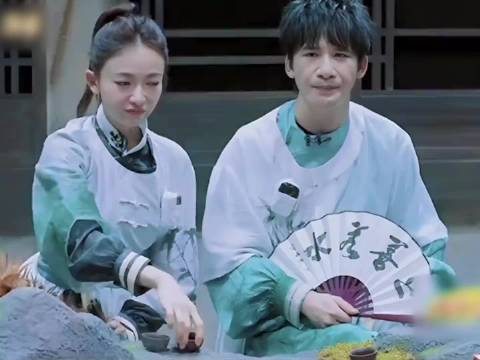 吴谨言，对对子金句“大张伟大”吴谨言大张伟