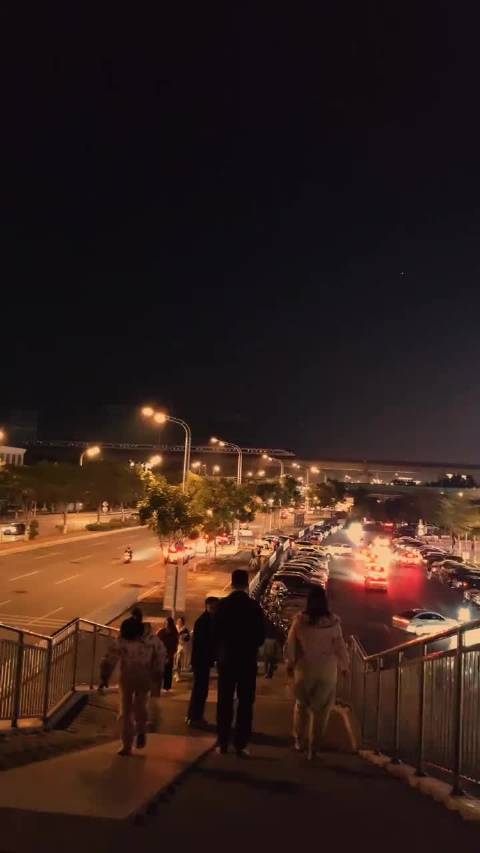 三八妇女节赠女神四字真言，成长赚钱变美乘风破浪