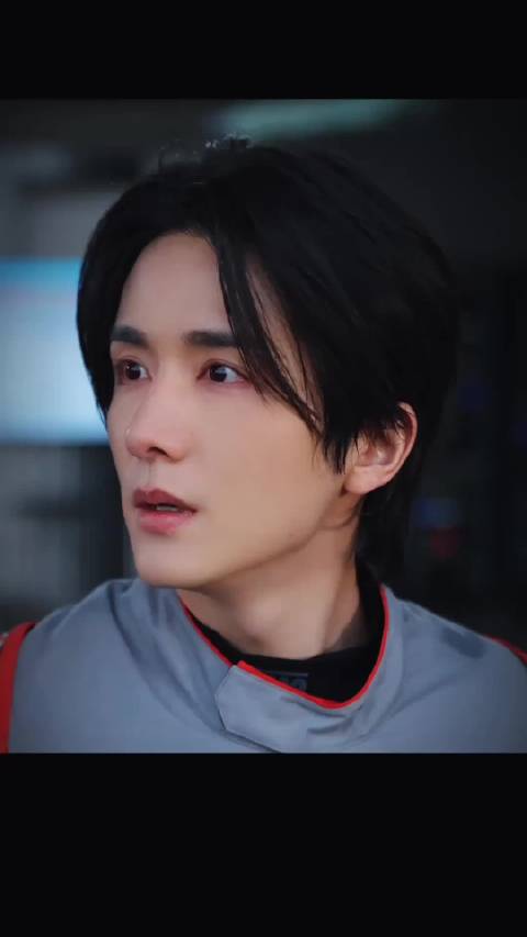 张新成飞驰人生3 坐上李伦的副驾驶一起飞驰