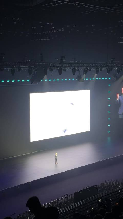 比亚迪新款腾势Z9GT实现无人智能漂移