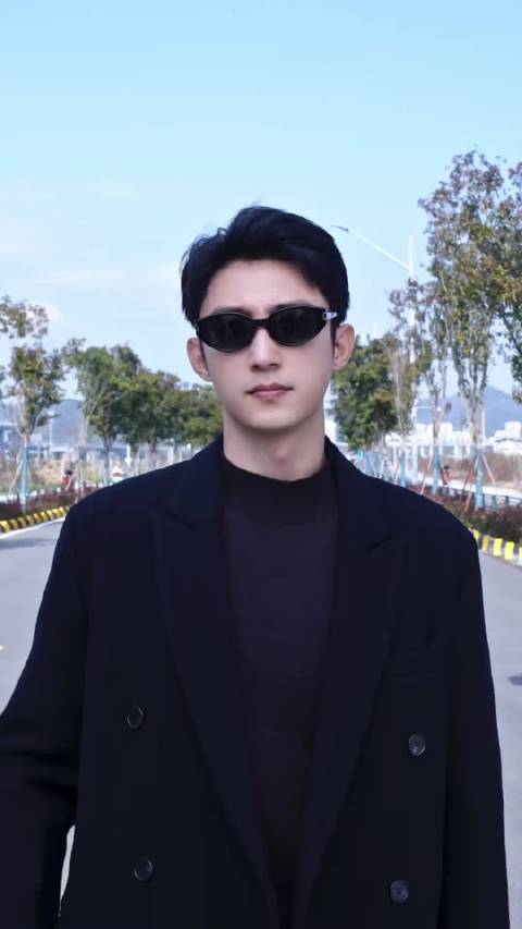 hjy 黄景瑜赢风 关于你，千军万马，四海潮生，你一笑，我心都甜了，黄景瑜