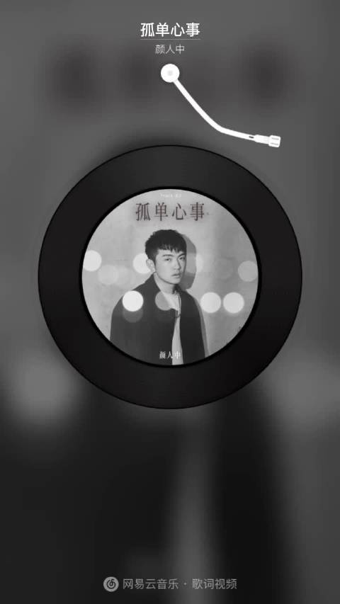 全家爱牙日娃涂氟大人洗牙，六龄齿待窝沟封闭