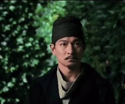 华仔扮演的狄仁杰，帅气无敌，魅力强大，无法超越