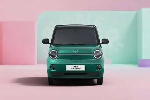 第五代宏光MINIEV开启预订，送10000元大礼包，会卖多少钱？