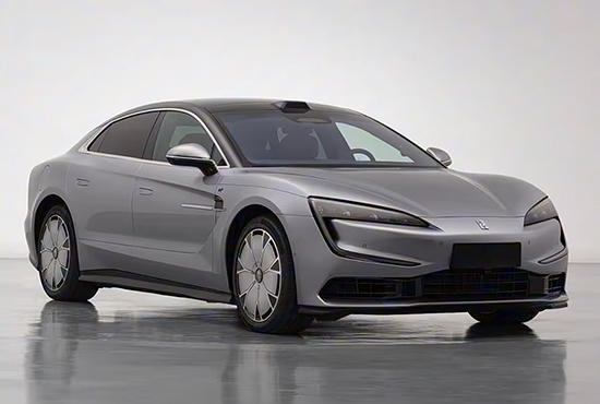 2026款仰望U7正式上市 售价65.8万元起