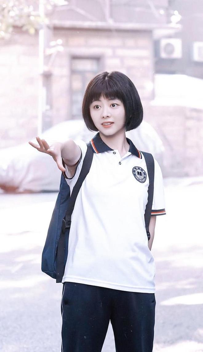 谭松韵新剧开局惨到极致，认命还是逆天改命？《人世间》编剧打造