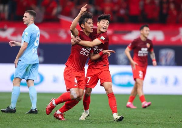 武磊张琳芃巴尔加斯破门 上海海港3-1战胜河南队