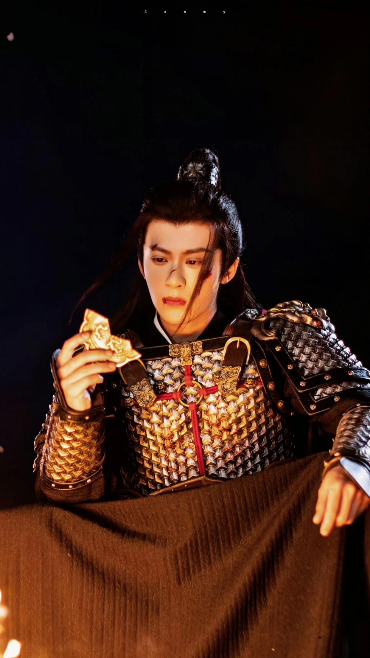 檀健次再挑高难角色!成为双面间谍