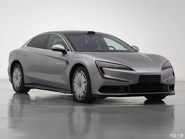 2026款仰望U7正式上市 售65.8万元起 纯电续航里程1006km_新车上市_汽车_中金在线