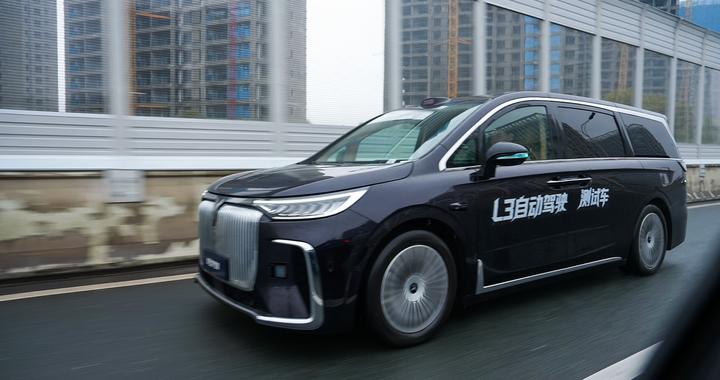 岚图梦想家L3级自动驾驶路测震撼曝光 “珠峰（代号）”即将登场！