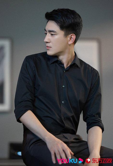 谭松韵《请叫我总监》遭控制狂男友狠甩巴掌惹怒网友 林更新哭戏到位获好评