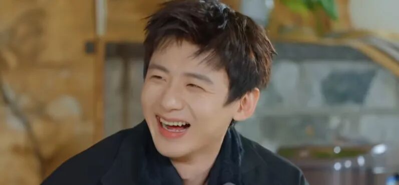 《现在就出发3》第十期,一个“打手板”的游戏,胡先煦、白敬亭的自尊心接连受伤!