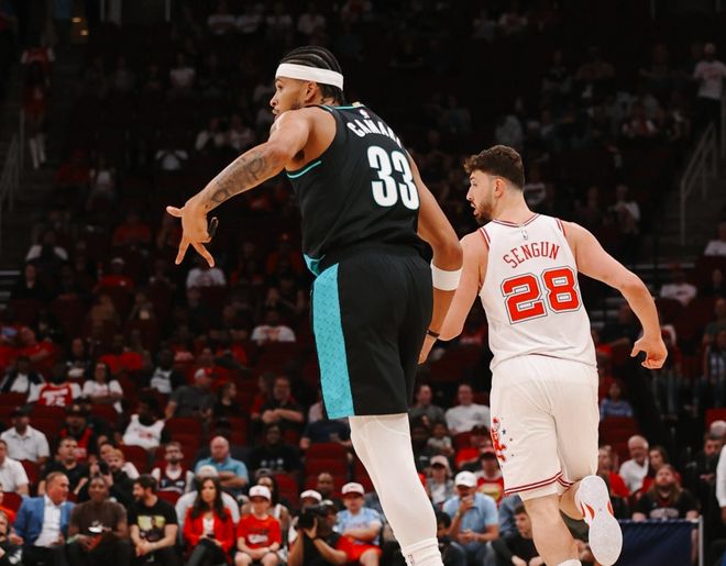 杜兰特20分8失误，火箭逆转险胜开拓者！申京28分，阿门表现回暖