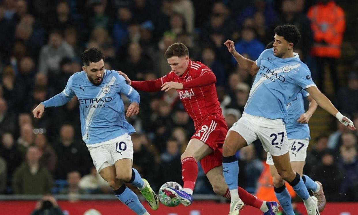 曼城2-2诺丁汉森林，赛后评分:不是哈兰德第一，曼城十号第一