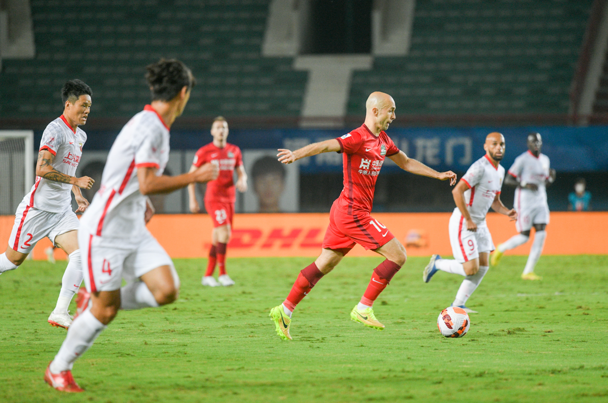 1:2负于上海海港 嵩山龙门遭遇两连败
