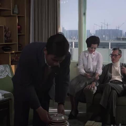 老辈子拍电影就是没轻没重，电影《牧马人》：一生只爱一人，牵手了就是一辈子