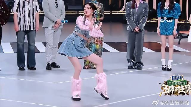 关晓彤再跳傣族舞，直接惊艳杨丽萍，难怪是北影第一