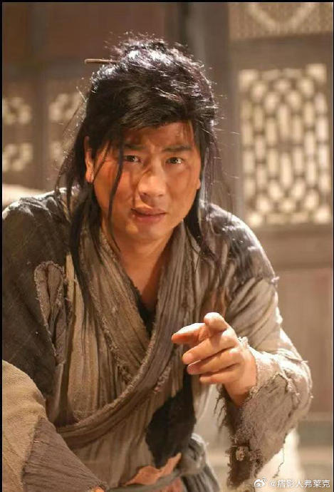 张清在《武林外传》后经历了什么，是什么促使他投身公益？