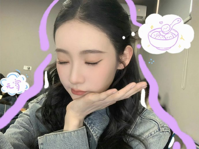 张慧雯此次红包活动与同期艺人张艺凡的红包活动有何具体差异？