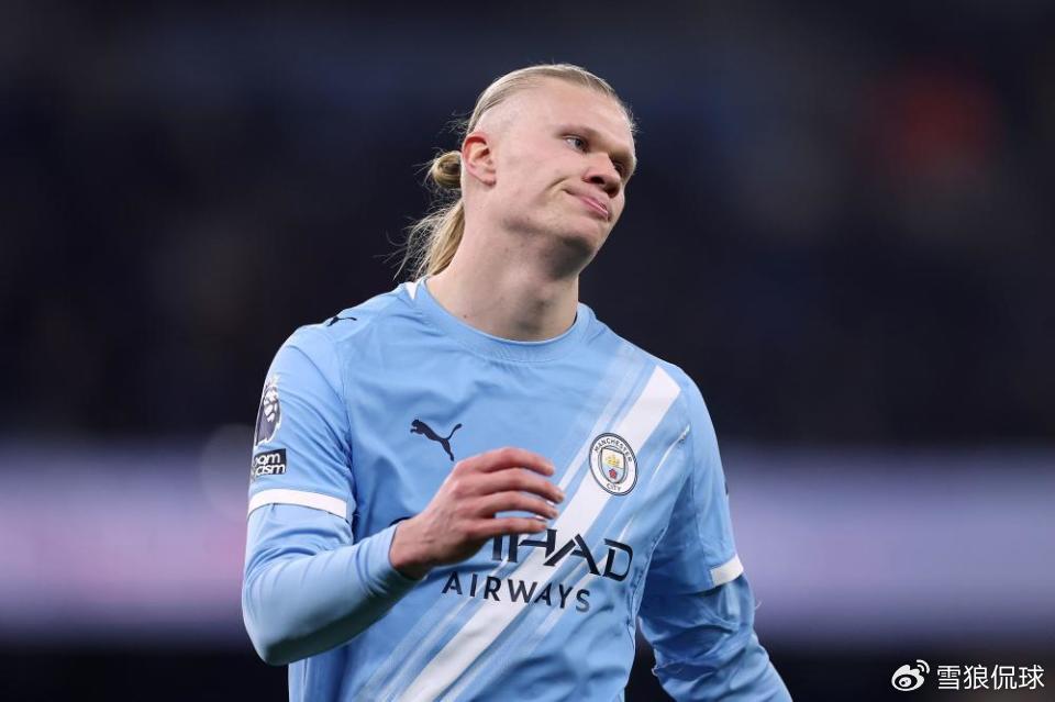 11场3球！哈兰德综合能力进步却丢了射门靴 为了球队惨变工具人