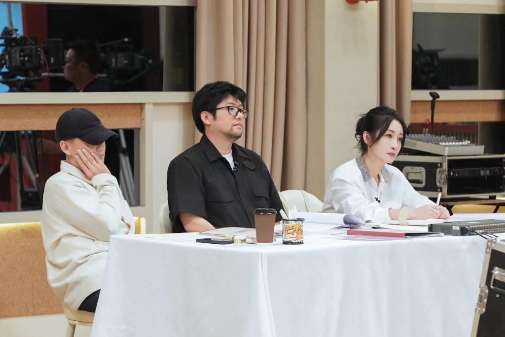 表演不能一直在模仿别人!《芒果新生班·搭档季》开播,秦海璐周一围当导师