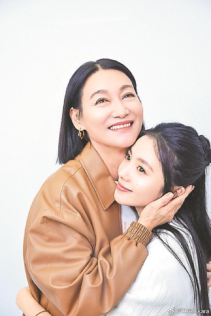 新片《灿烂的她》搭档刘浩存 惠英红呼吁观众多关注阿尔茨海默病患者