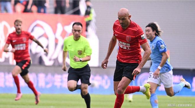 海港开门黑武磊复出玉昆生吃邝兆雷首秀中超最新积分榜出炉