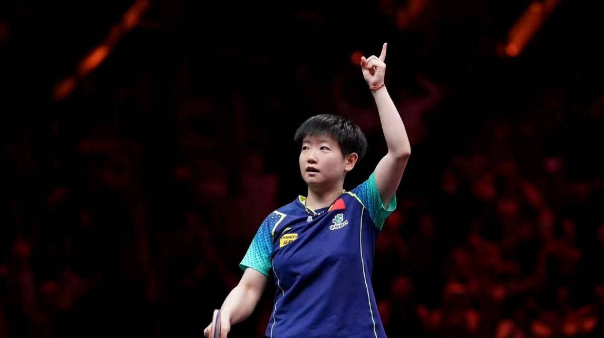 孙颖莎11比6首局力克早田希娜,展现世界第一王者风范与强大火力