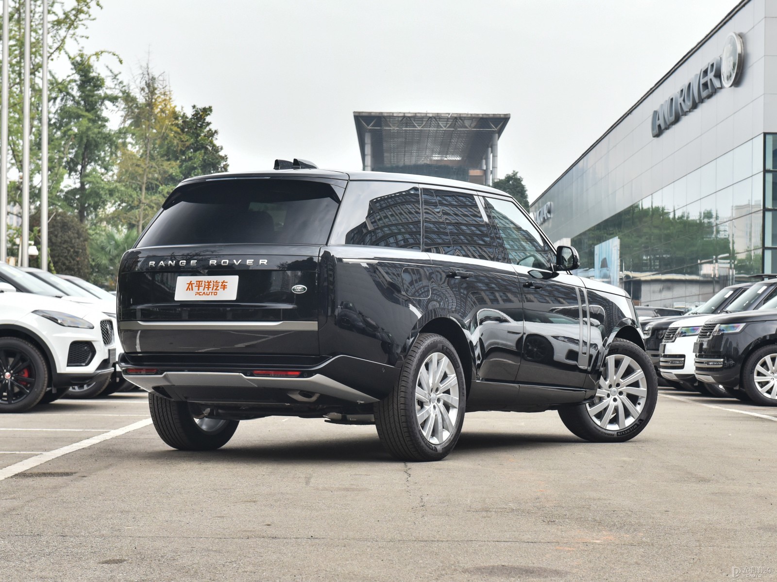 揽胜设计解析 奢华与性能的完美融合