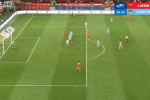 越位在先！武磊补射破门无效，海港仍1-2落后河南