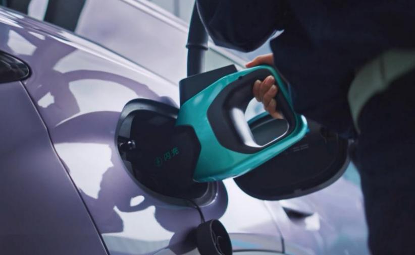 宋Ultra EV预售15.5万起,闪充技术赋能,树立B级纯电SUV新标杆