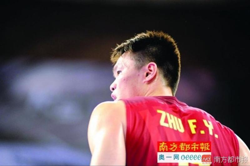 从零到万，一步一个传奇!“万分先生”朱芳雨昨天宣布退役