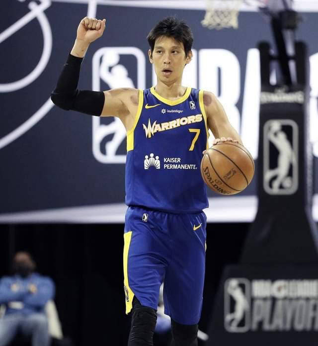 林书豪:为了重返NBA放弃700万美元，却无缘回归，最终圆满退役_联赛_赛季_助攻