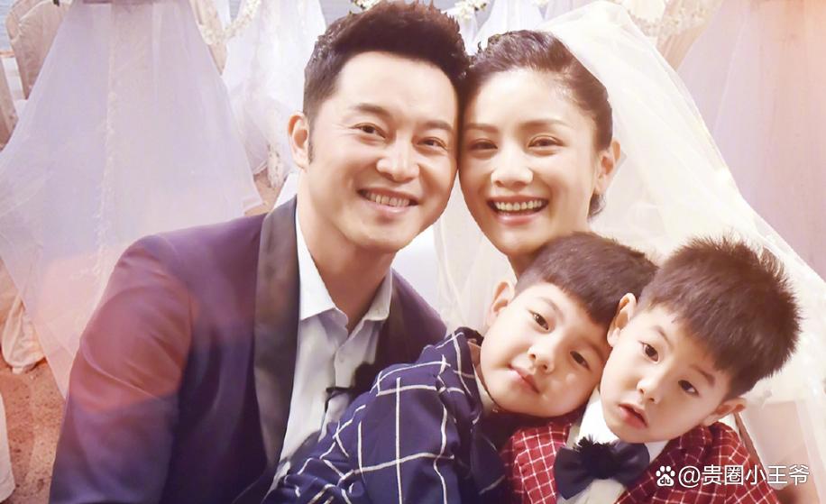 10对明星夫妻全家福照片,孙俪女儿是邓超翻版,陈建斌蒋勤勤好甜