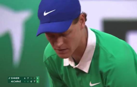 阿尔卡拉斯五盘史诗逆转辛纳，创法网决赛最长时长纪录