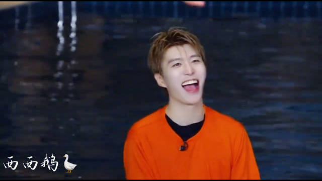 黄晓明范丞丞相识十余年，综艺互动贡献高能笑点