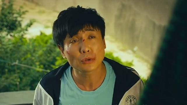 夏洛后悔了，人不要等到失去了在后悔，那就晚了